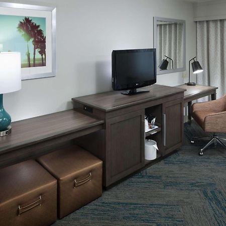 Hampton Inn Los Angeles Orange County Сайпръс Екстериор снимка