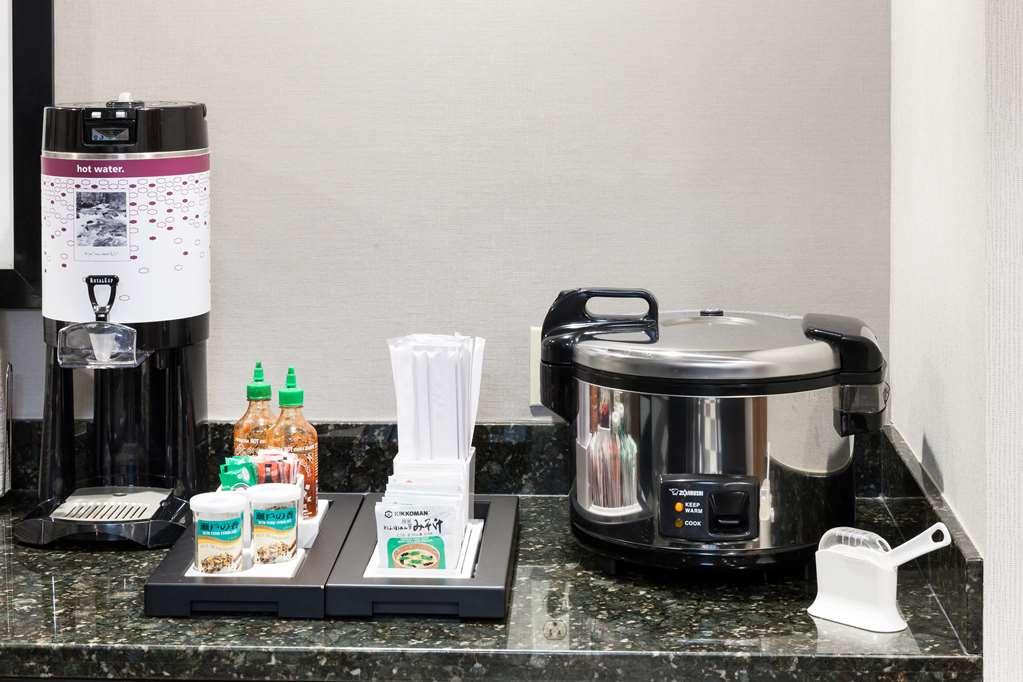 Hampton Inn Los Angeles Orange County Сайпръс Ресторант снимка