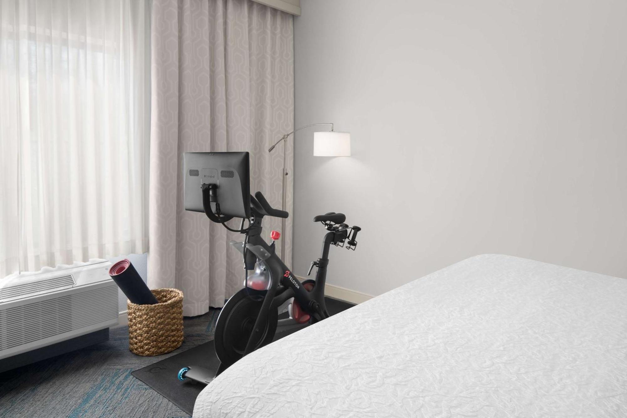 Hampton Inn Los Angeles Orange County Сайпръс Екстериор снимка