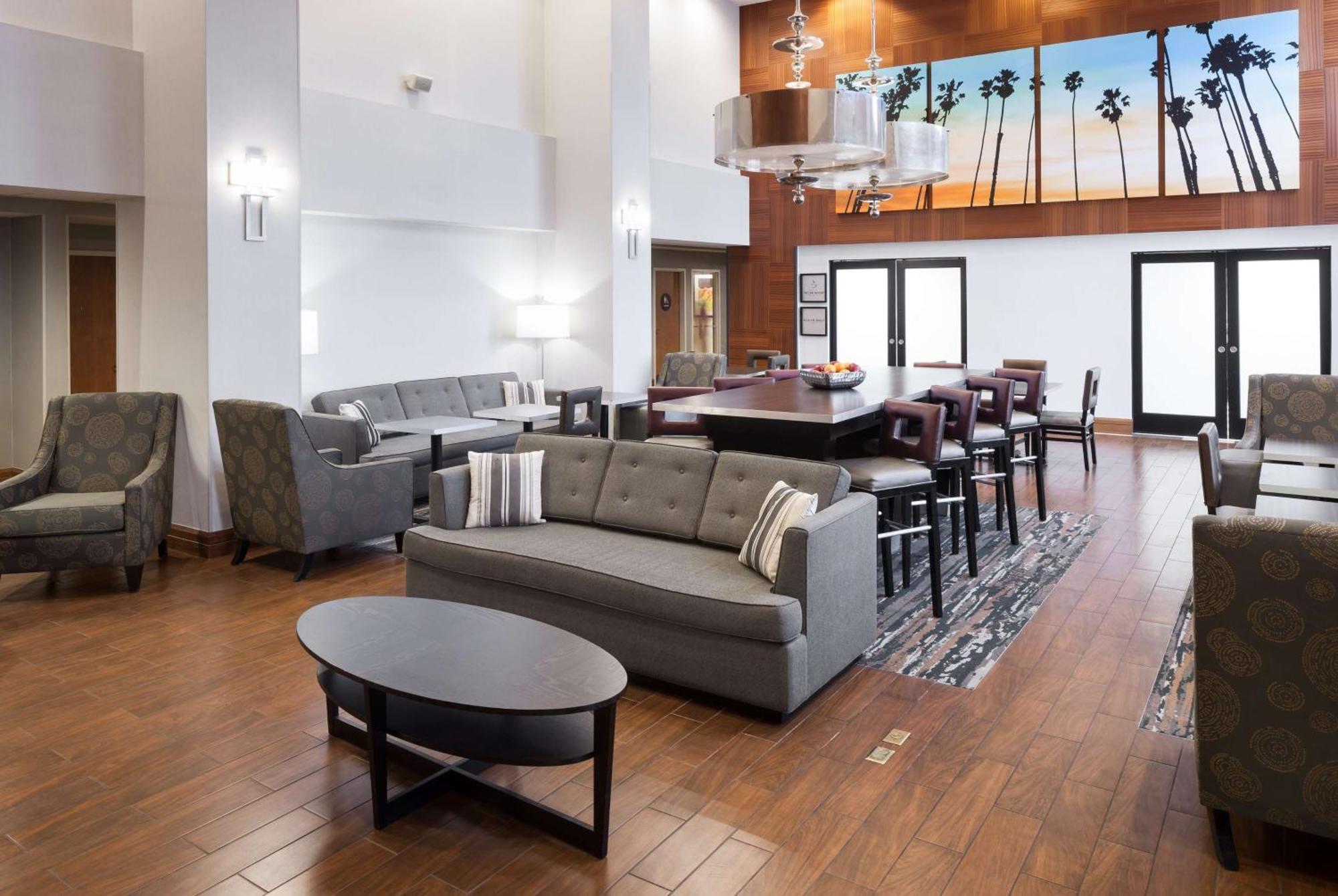 Hampton Inn Los Angeles Orange County Сайпръс Екстериор снимка