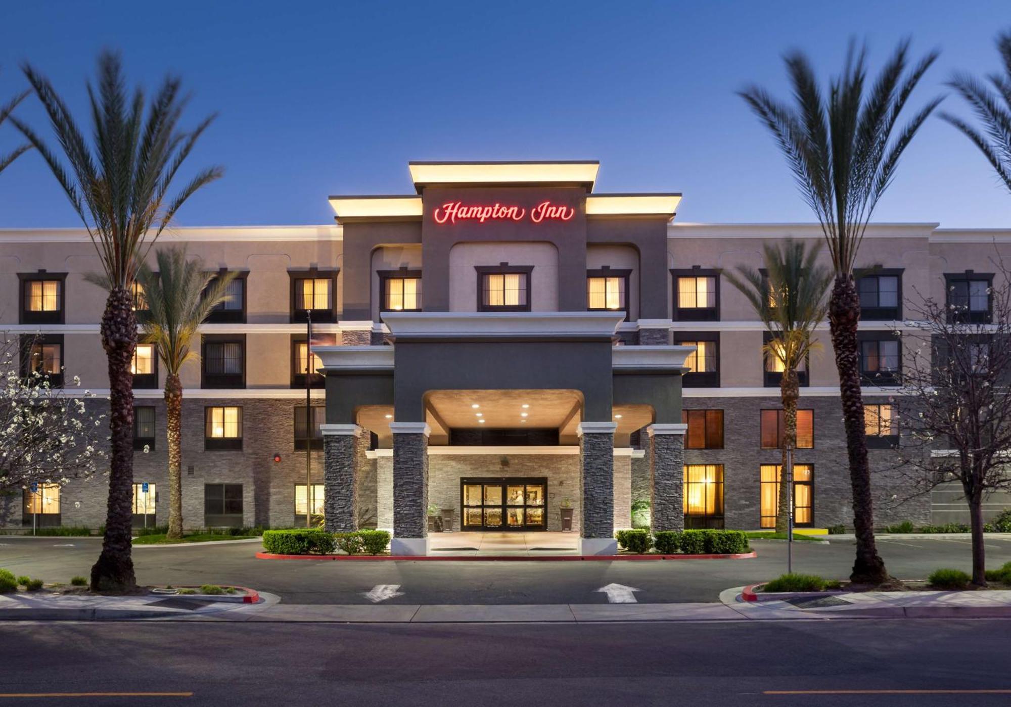 Hampton Inn Los Angeles Orange County Сайпръс Екстериор снимка