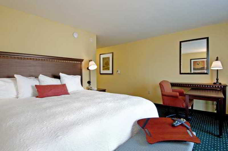 Hampton Inn Los Angeles Orange County Сайпръс Стая снимка