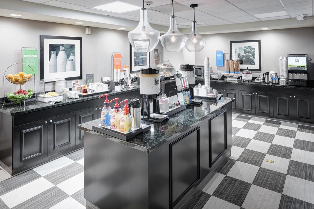 Hampton Inn Los Angeles Orange County Сайпръс Екстериор снимка
