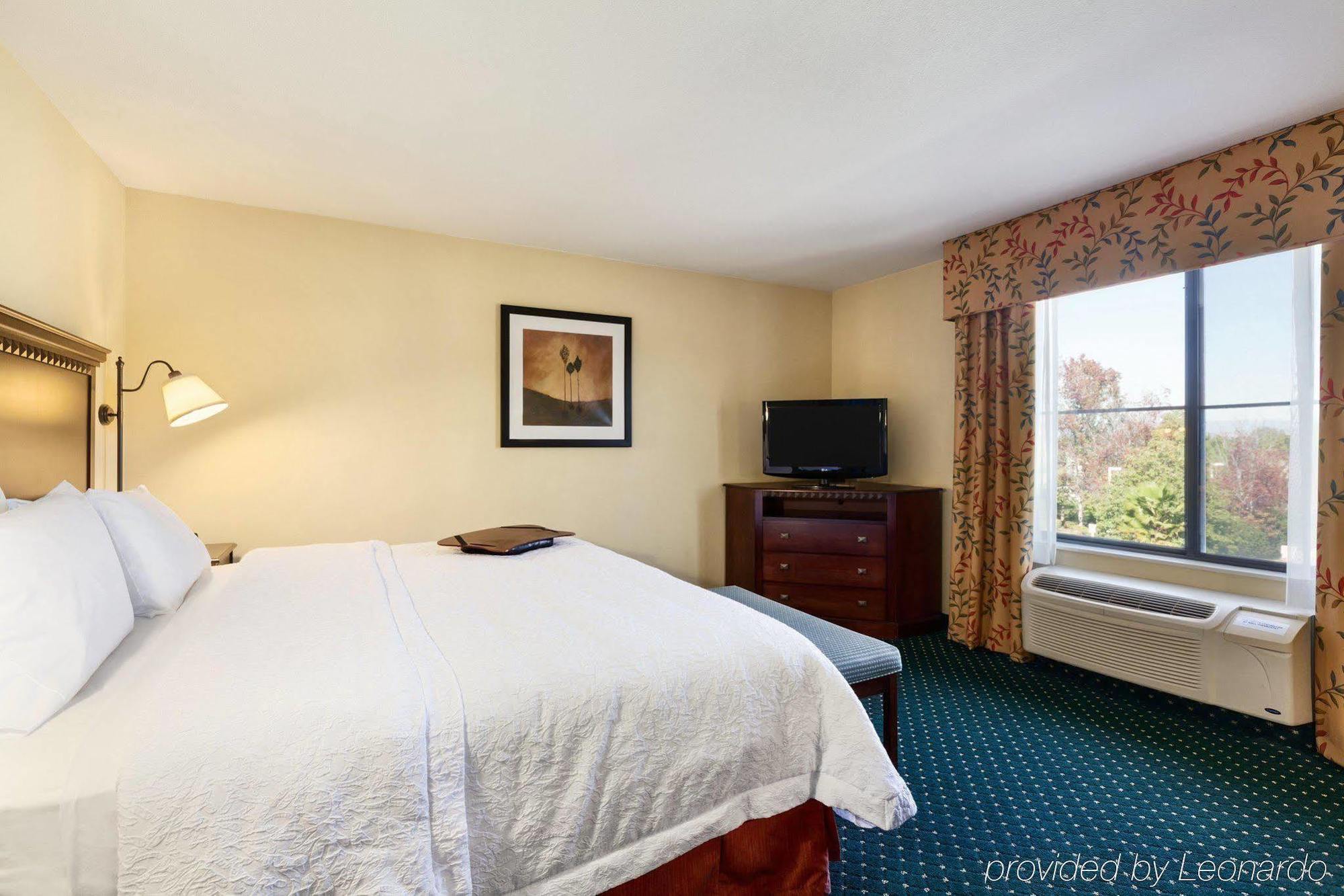 Hampton Inn Los Angeles Orange County Сайпръс Екстериор снимка